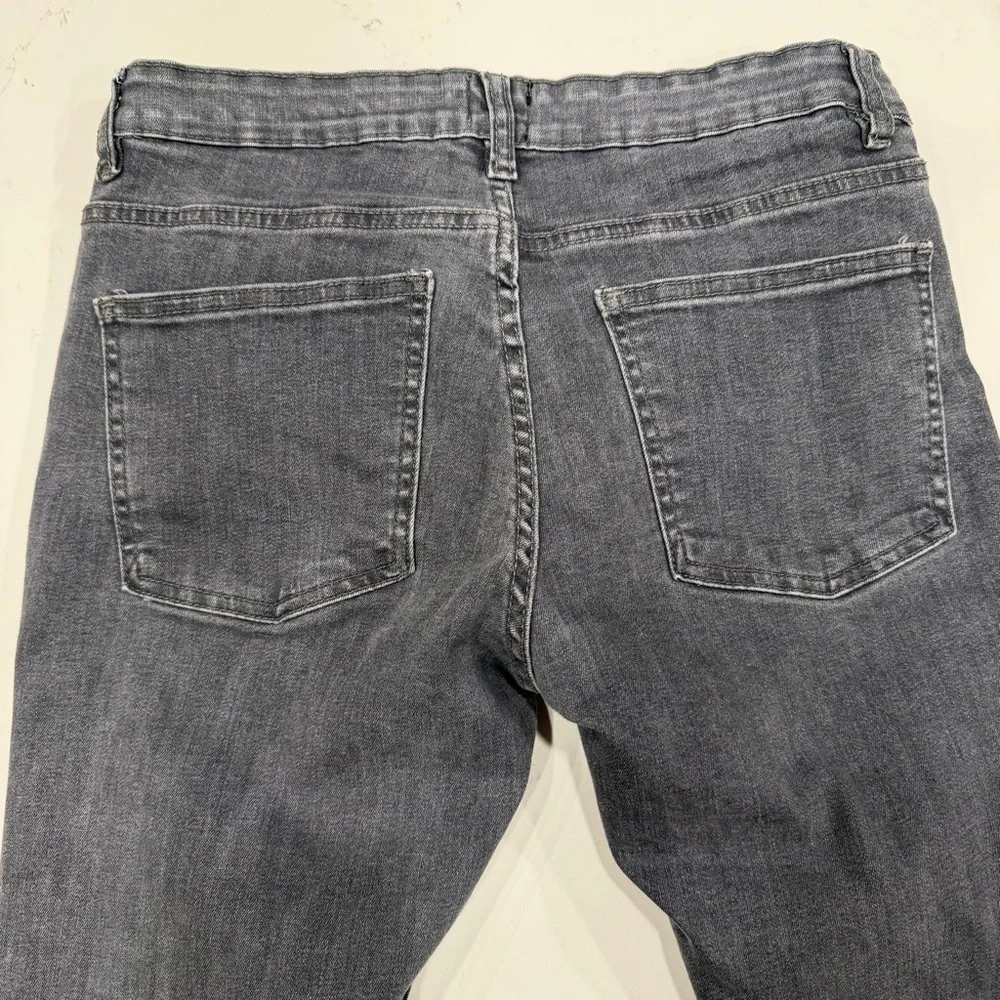 Under 5’10 Men’s Zak Jeans Gray
